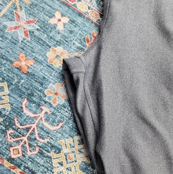 Under Armour Gray Leggings XS - Picture 3 of 7